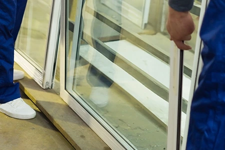 Commercial Glass Repair Technician in Lehigh Acres, FL