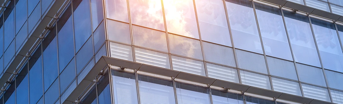 UV-Resistant Glass Experts in Lehigh Acres, FL